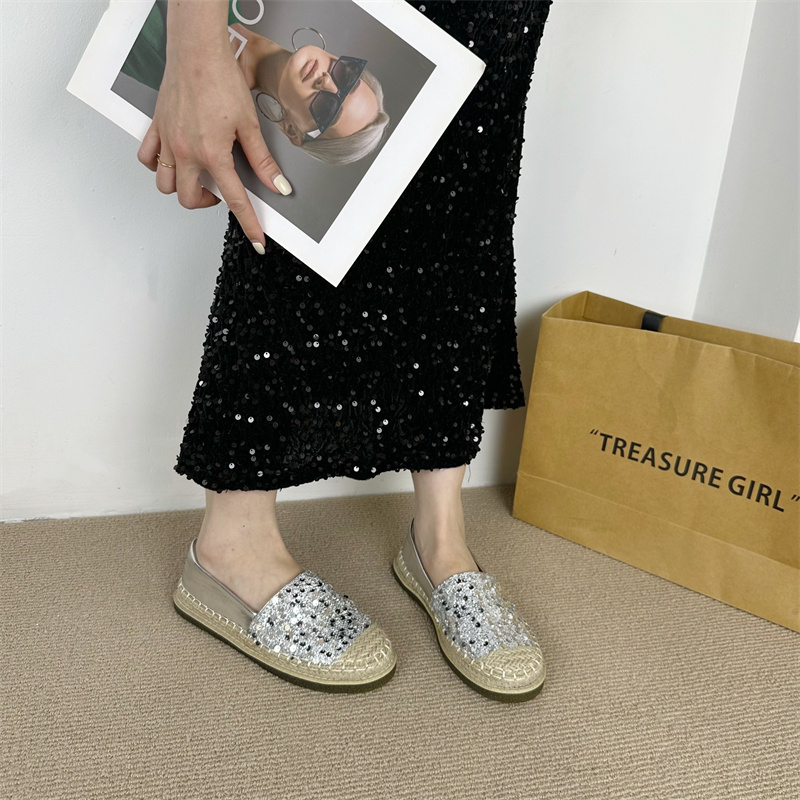 1712573939037_676389.jpg 2024 New Chanel Style Fisherman Shoes for Women Sequins Slip-On Thick Sole Loafer Casual