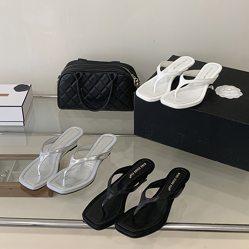 1771748032073_MZeZsE.jpg 2026 Summer Relaxed Style Women's Toe Separator Sandals Fashion French Square Toe Clip Toe Comfortable Versatile Wedge Heel Shoes