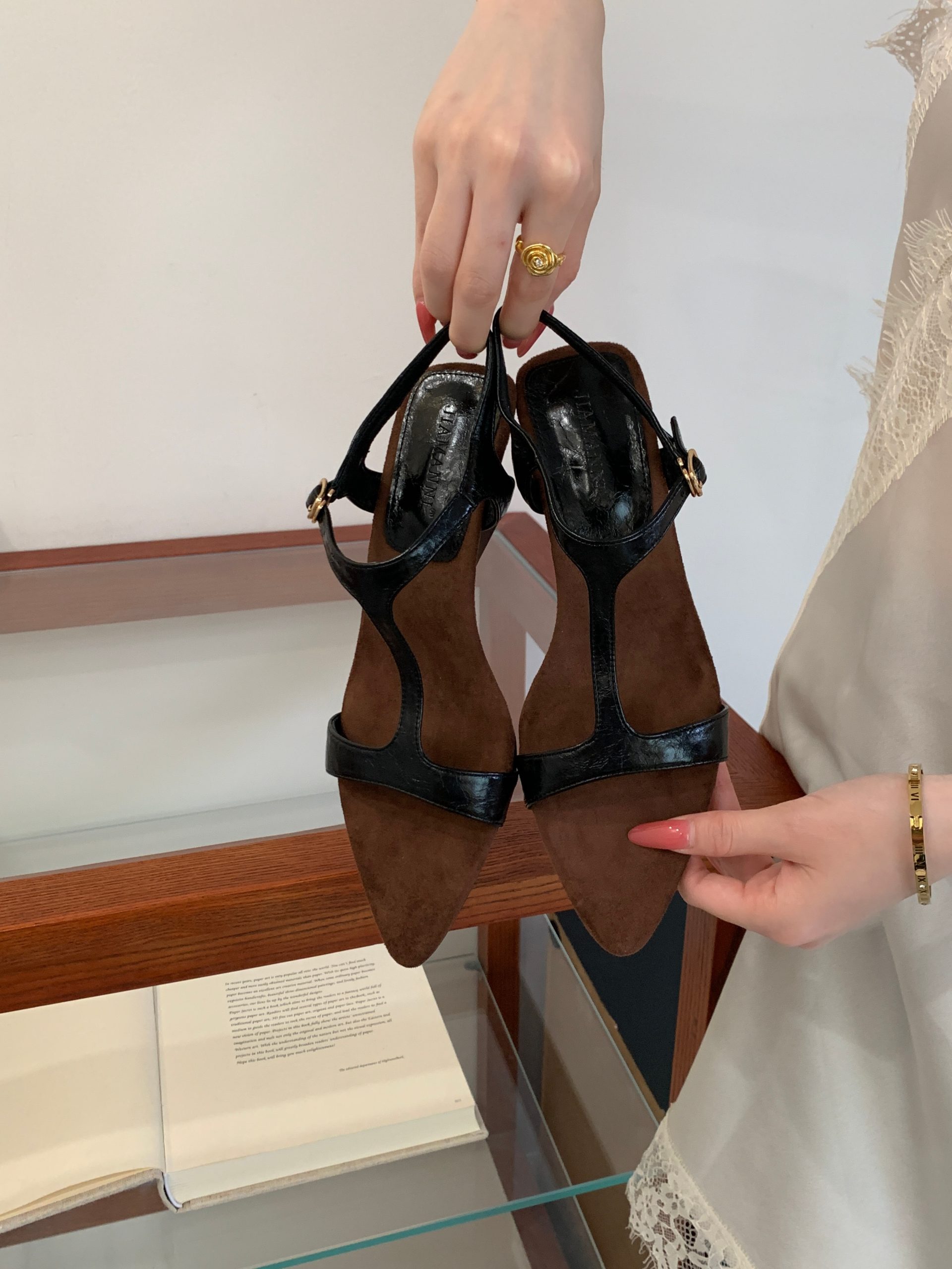 French Retro T-Strap Roman Sandals for Women 2026 New Summer High Heel Wedge Dress Sandals