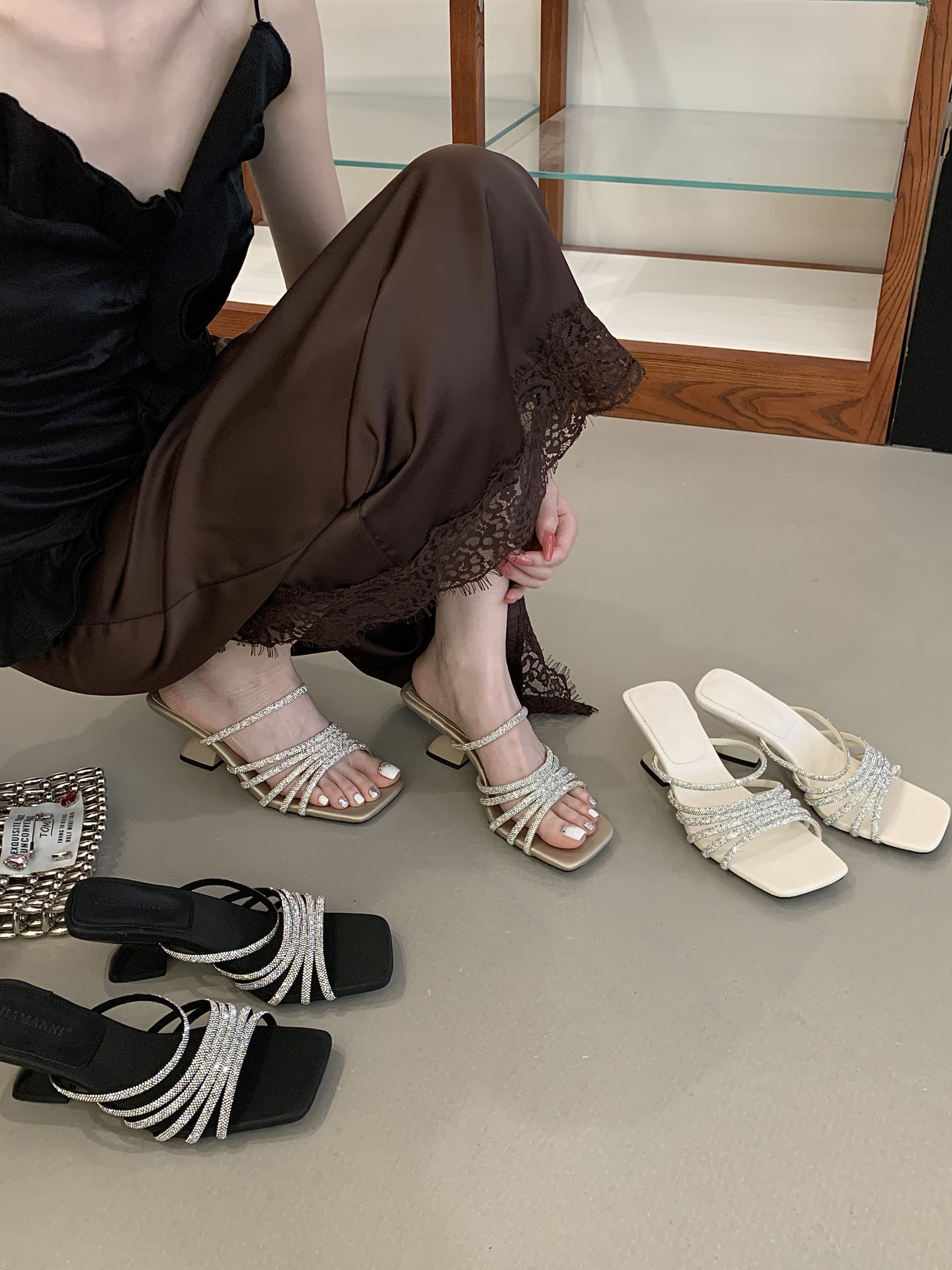 Women's Rhinestone Wedge Heel Sandals Open Toe Summer Two-Way Slippers High Heels for Dress Fashion